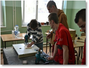 PREZENTACIJA SREDNJE STRUČNE ŠKOLE IZ DONJEG KUBINA